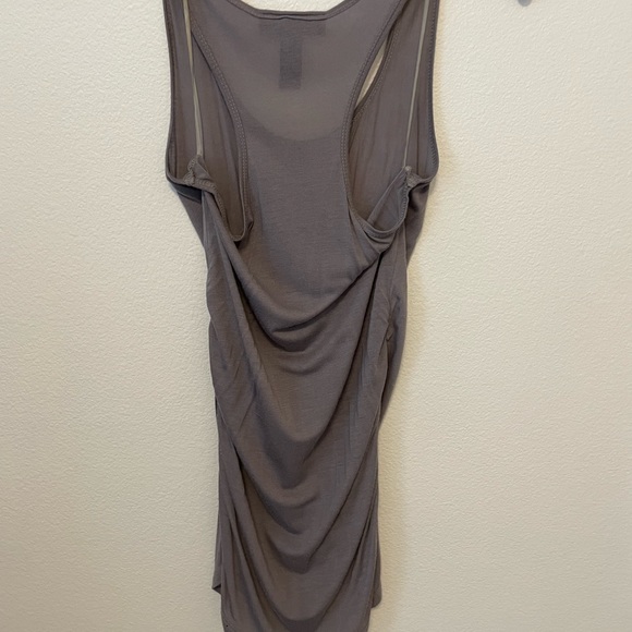 Vintage 90’s, I.N.C. Grey, form fitting, grey ladies tank top. Good condition. S - Picture 3 of 5